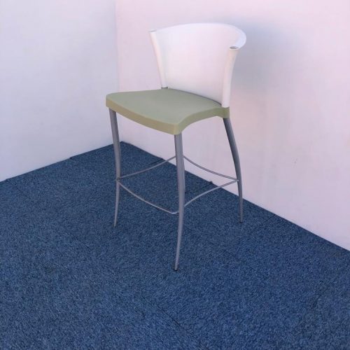 Annonce: Chaise haute de bar Paco Capdell PVC
