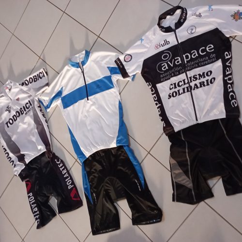 Annonce: Ensemble cyclisme