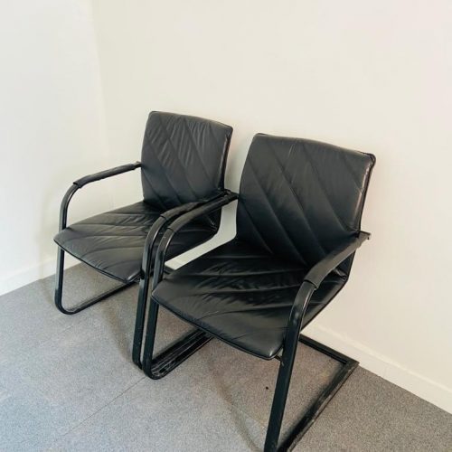 Annonce: Lot 2 Fauteuil visiteur comfort cuir