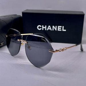 Annonce Lunettes de soleil chanel