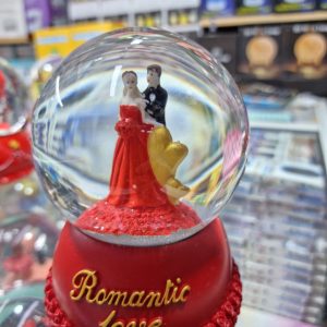 Annonce Snow Globe Music Box