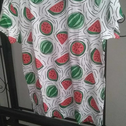 Annonce: Chemise chaussures