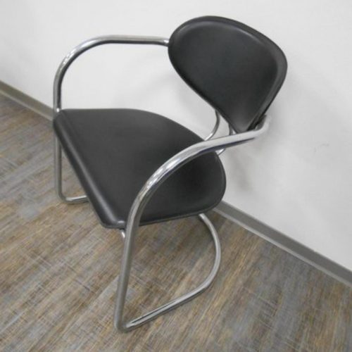 Annonce: Lot 3 Chaise Effezeta Italy en cuir visiteur