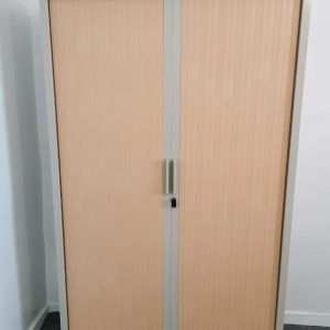 Annonce Armoire haute Steelcase beige gris 120x200cm clé.