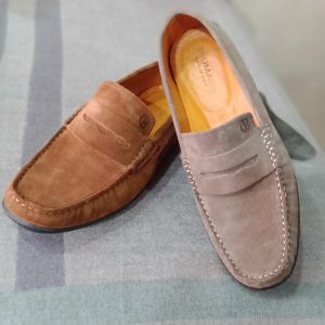 Annonce Liquidation total des mocassins en daim