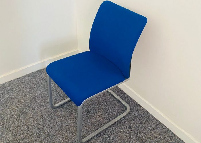 Image annonce: Lot 2 Chaise visiteur luge bleu Steelcase
