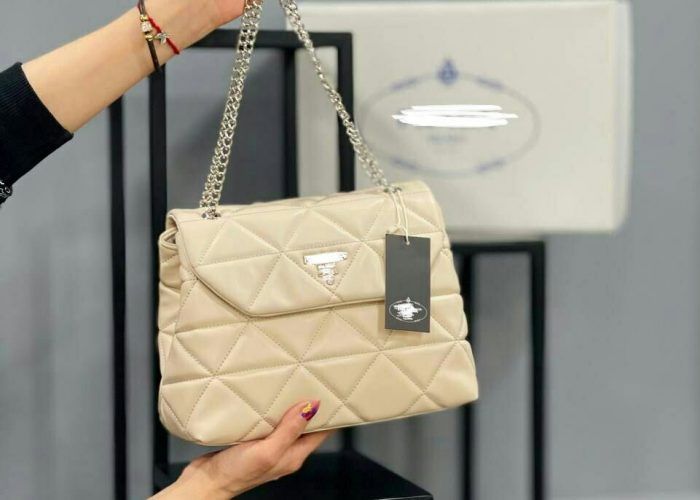 Image annonce: Sac Prada Pour Les Femmes Made In Italy