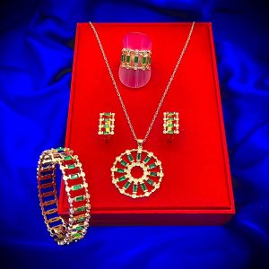 Annonce Ensemble de bijoux