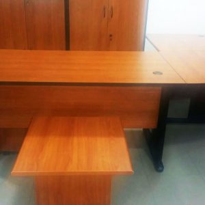 Annonce bureau en bois avec retour
