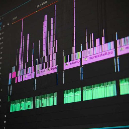 Annonce: Monteuse vidéo  Freelance