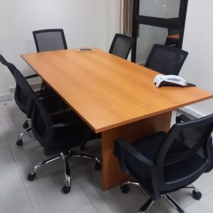 Annonce Table de réunion en promo