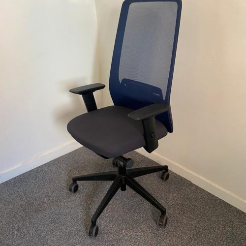 Annonce: Chaise à roulette interstuhl filet résille