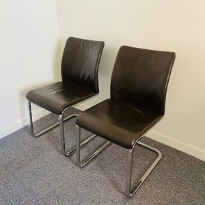 Annonce Chaise visiteur luge cuir Steelcase thinks