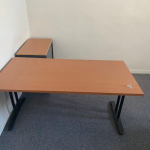 Annonce Ensemble bureau Haworth 160cm & armoire promo