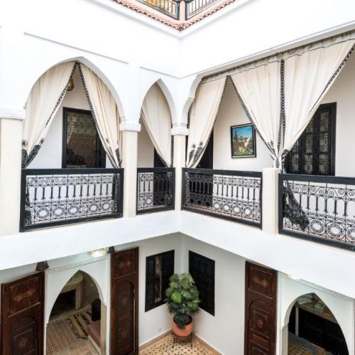 Annonce: Riad de 6 chambres avec piscine situé à mouassine