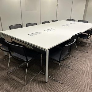 Annonce Table réunion Steelcase 400x160cm 12-14 places