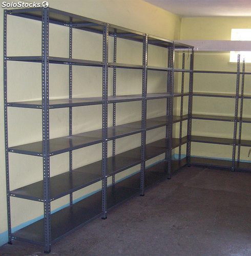 Annonce: vestiaire métallique or locker rooms