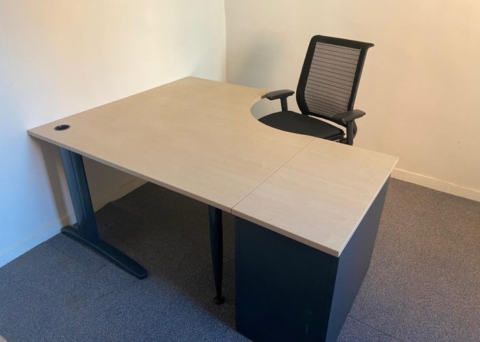 Image annonce: Bureau Angle Haworth avec caisson 160x140cm