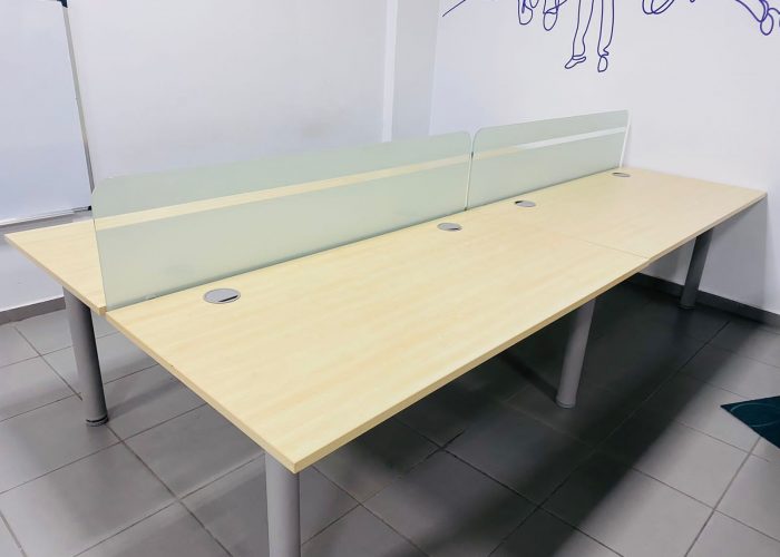 Image annonce: Bureau Bench Haworth séparation verre passe câble 320x160cm