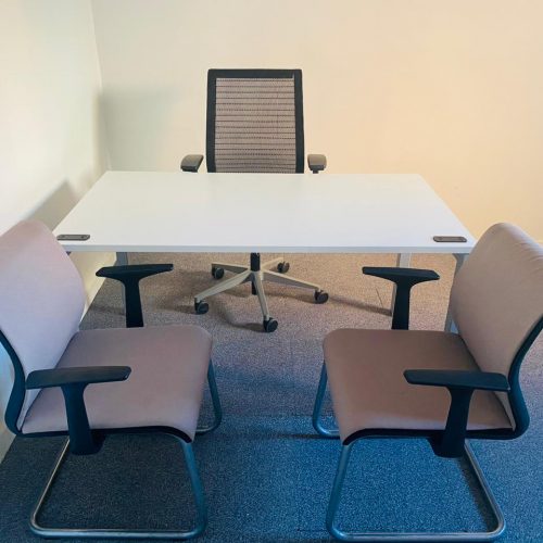 Annonce: Bureau blanc 140x80cm