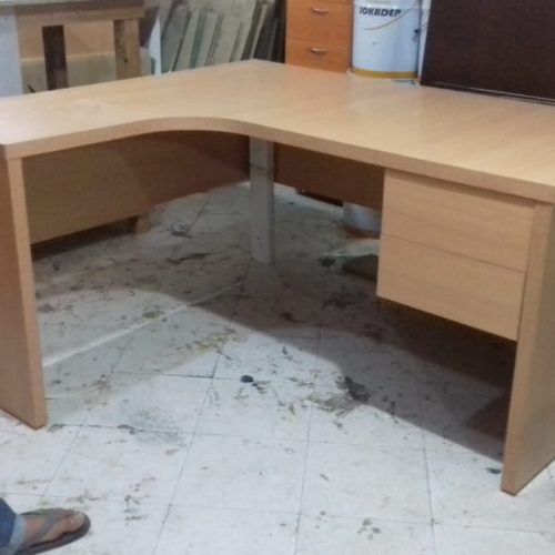 Annonce: bureau importation