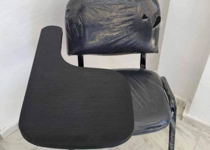 Image annonce: Chaise avec accoudir