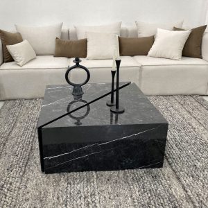 Annonce Cube en marbre noir / deux triangles