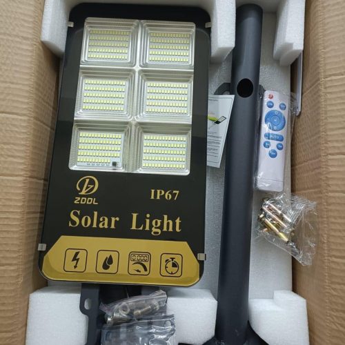 Annonce: Lampadaires solaires 300w