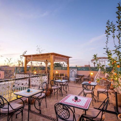 Annonce: Rare riad de 7 chambres énorme rapport locatif
