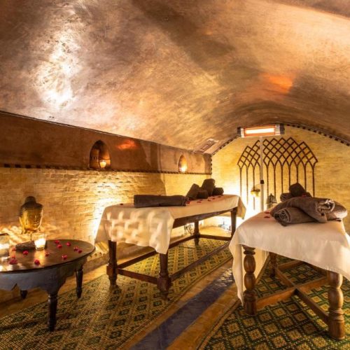Annonce: Riad de 9 chambres avec accès voiture direct situé à Médina