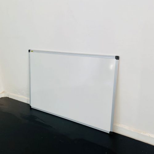 Annonce: Tableau blanc émaillé magnétique professionnel 60x90cm