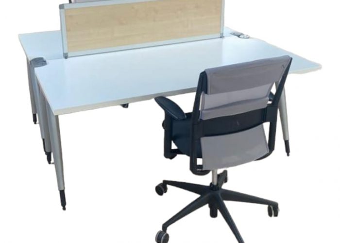 Image annonce: Bureau open space 2 poste avec séparation bois Steelcase