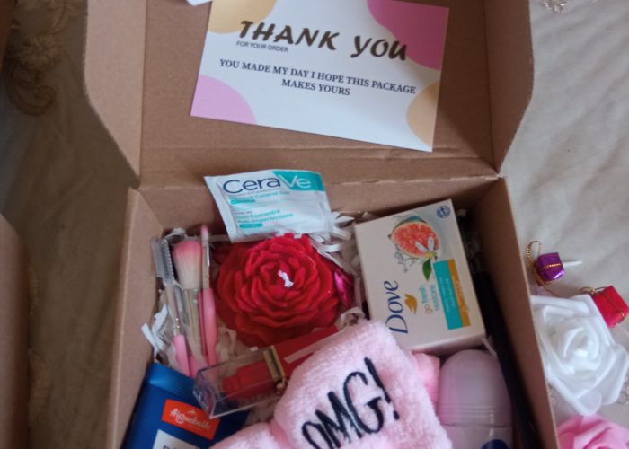 Image annonce: Des boxes des cadeaux
