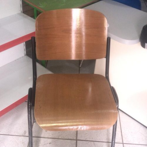 Annonce: Des chaises a vendre