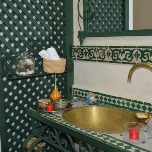 Annonce: Location gérance d’un spa à Medina