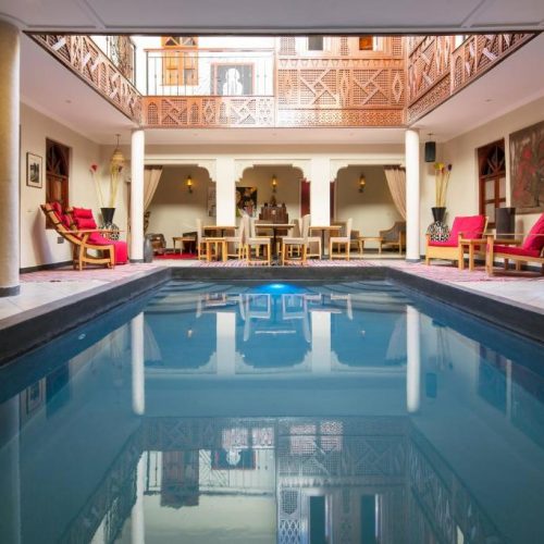 Annonce: Riad de 7 suites avec piscine situé à Médina