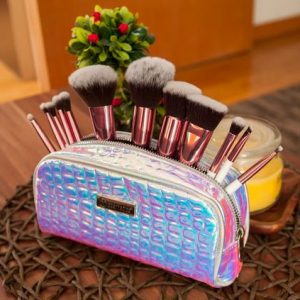 Annonce Set pinceaux + Trousse disponible en promotion