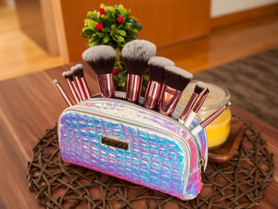 Image annonce: Set pinceaux + Trousse disponible en promotion