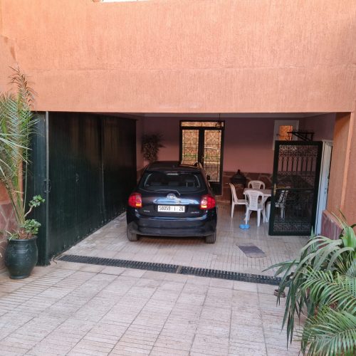 Annonce: VILLA A VENDRE 256 m2 quartier Amerchich RDC avec duplex