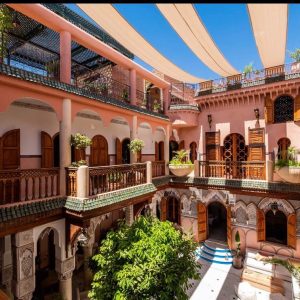 Annonce Magnifique Riad avec 7 chambres resto spa meuble pour gérance libre