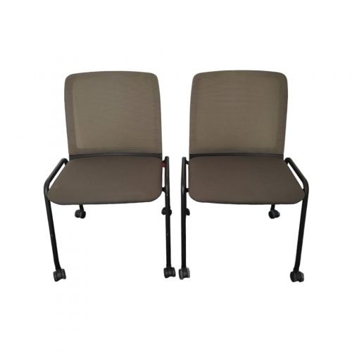 Annonce: Chaise visiteur Haworth avec roulette résille noir