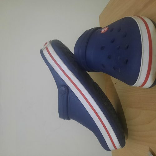 Annonce: Crocs bleu