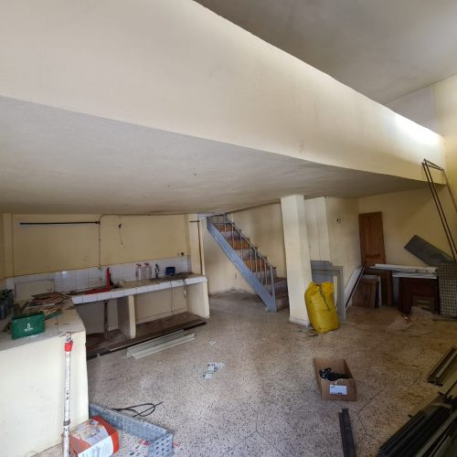 Annonce: Magasin Avec Mezzanine