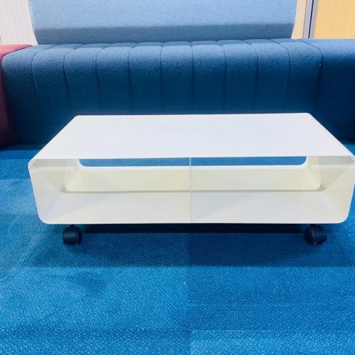 Annonce: Table basse meuble TV années 70 métal sur roue blanc