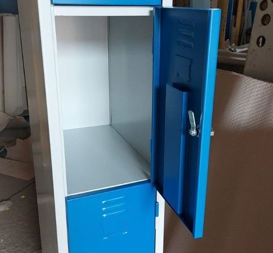 Image annonce: Vestiaire métallique 4 porte