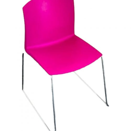 Annonce: Chaise visiteur design piètement Traîneau rouge violet
