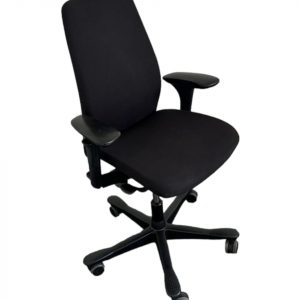 Annonce Fauteuil à roulette kinnarps 5000 tissu noir