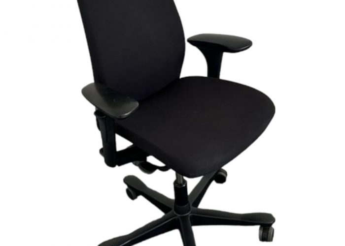 Image annonce: Fauteuil à roulette kinnarps 5000 tissu noir