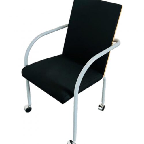 Annonce: Chaise accueil à roulette