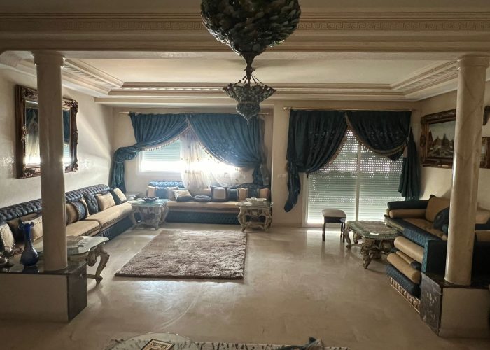 Image annonce: Appartement Meublé À Louer champ de course